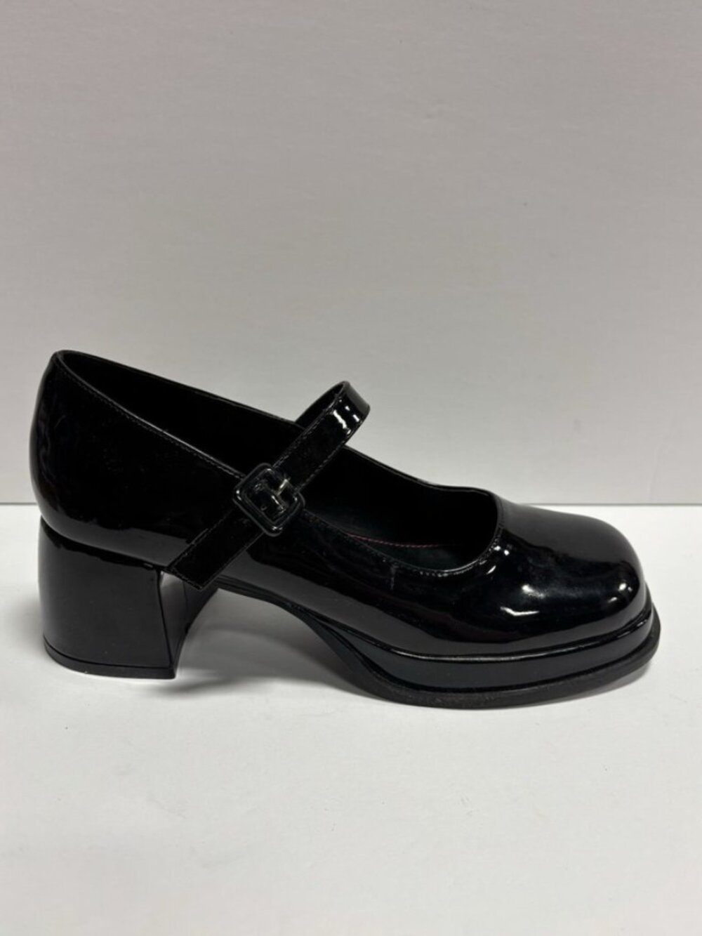 Steve Madden Big Kids’ Kitty, Black Mary Jane Pumps, Girls’ Size 7 M